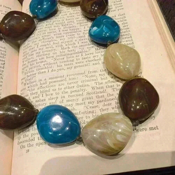 Vintage large chunky stone blue brown beige necklace - Picture 6 of 7